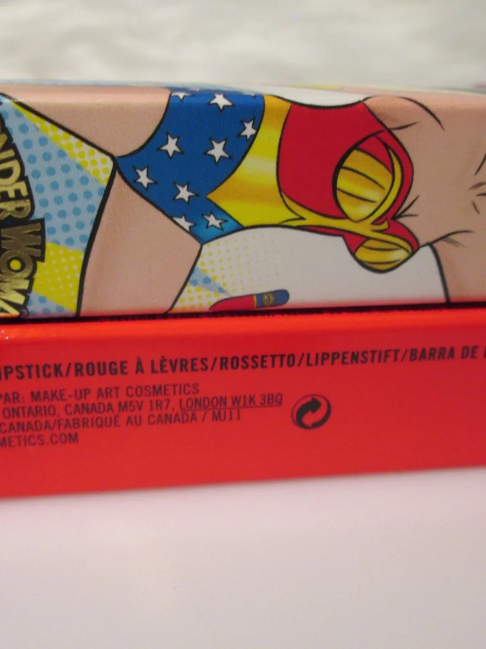 So cool Wonder Woman Frost Lipstick collector's New double boxed L.E.